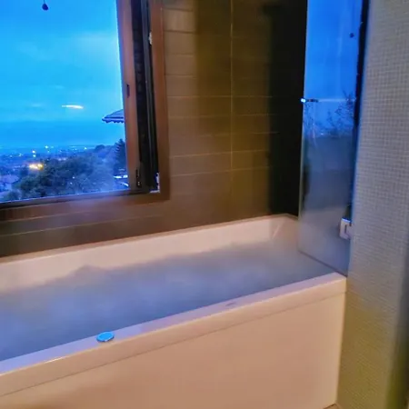 Rahal Etna Luxury Retreat- Private Heated Jacuzzi 98f & Infinity Pool Katanya