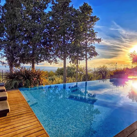 Rahal Etna Luxury Retreat- Private Heated Jacuzzi 98f & Infinity Pool * Katanya