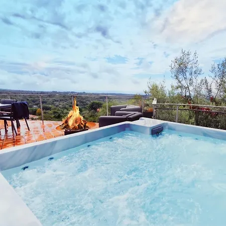 Rahal Etna Luxury Retreat- Private Heated Jacuzzi 98f & Infinity Pool * Katanya